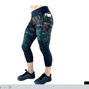 CVG Dressed to Kill leggings-Capris